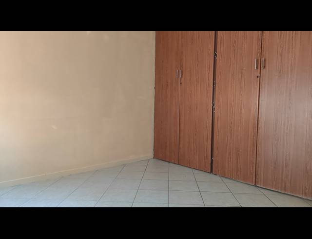 2 BEDROOM FLAT FOR SALE IN SILVERTON